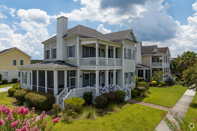 Victorian style home in Port Wentworth, GA.