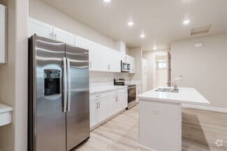 3100 N Akers St, Visalia, CA 93291