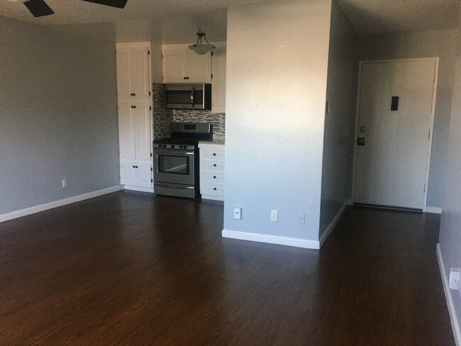 1320 S St. Andrews Pl, Los Angeles, CA 90019 - photo 3