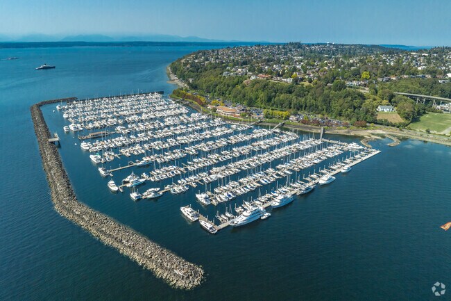 Southeast Magnolia provides an idyllic Pacific Northwest lifestyle.