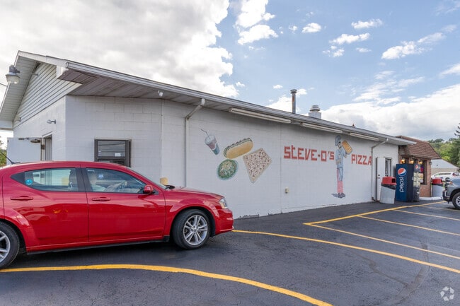 Steve-O's Pizza in Foot of Ten features a drive thru lane.