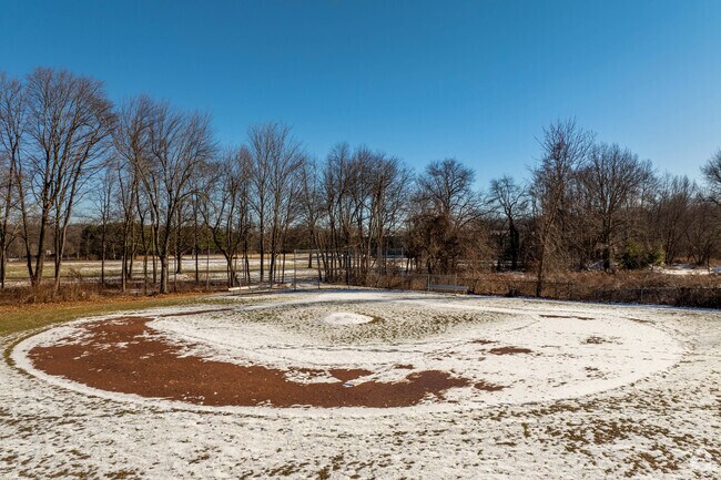 Clifford M Granger is a public elementary school in Feeding Hills.
