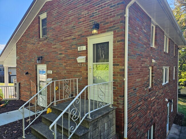 Private Entrance off of Driveway