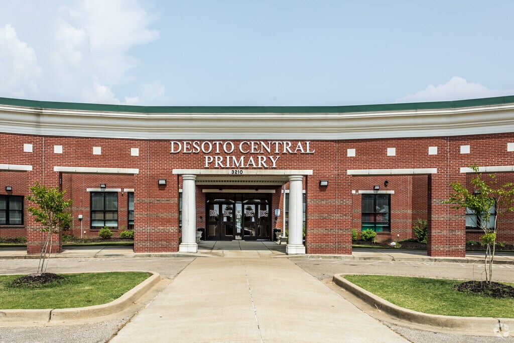 DeSoto Central Primary School, Rankings & Reviews