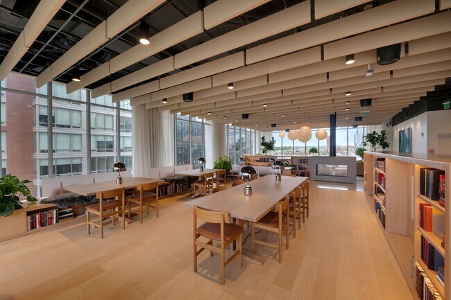 Allied Harbor Point, Baltimore, MD 21231 - photo 5