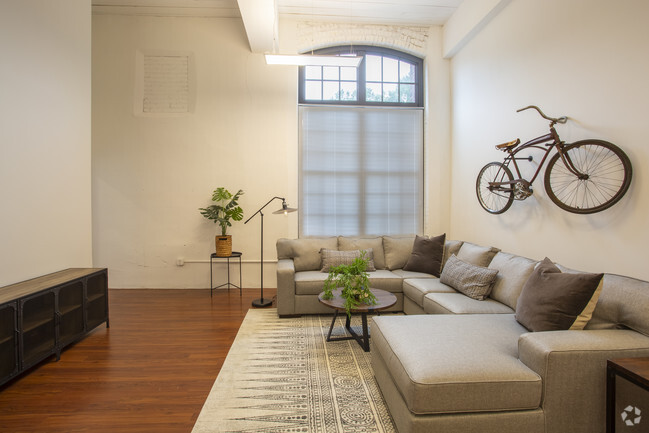 2BR, 2BA - 1,198SF - Living Room