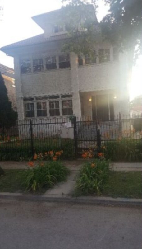 7330 S Yates Blvd, Chicago, IL 60649 - photo 2