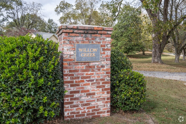 Willow Creek is a wooded neighborhood just west of downtown Auburn.