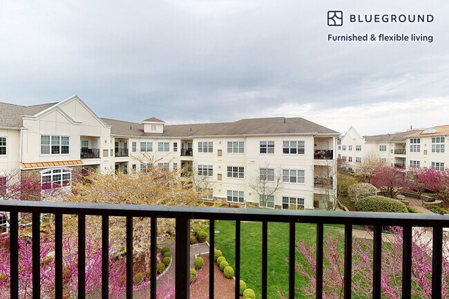 80 N Central Ave unit FL3-ID2472A, Long Island, NY 11570 - photo 4