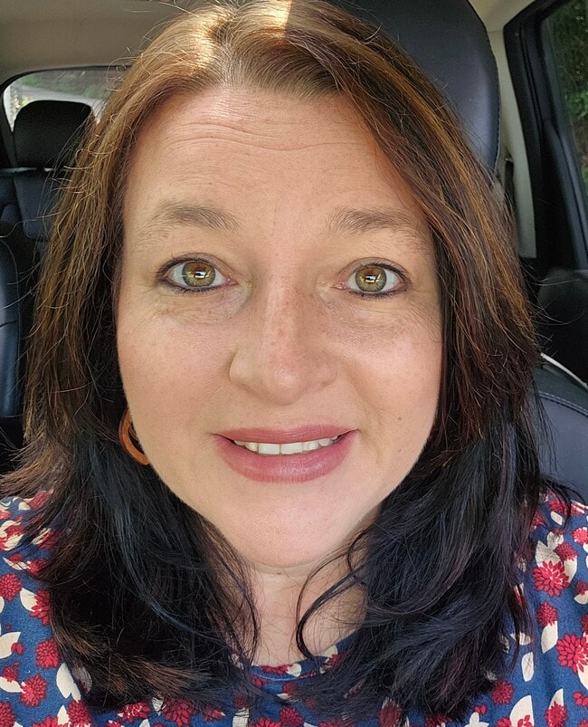 Lisa Robertson