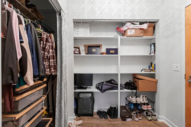 The Grand Orleans unit 1505, Chicago, IL 60654 - photo 4