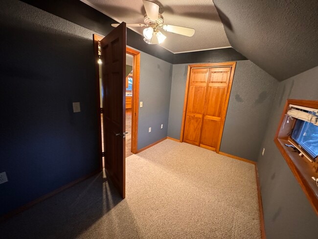 1216 S 21st St unit 1216 S 21st St, Manitowoc, WI 54220 - photo 6