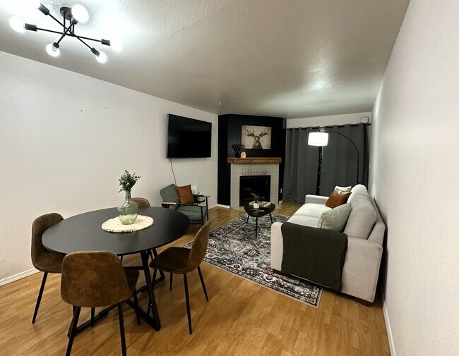 2830 Happy Ln unit 14, Anchorage, AK 99507 - photo 2