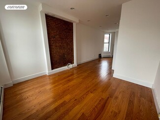 309 W 121st St, New York, NY 10027