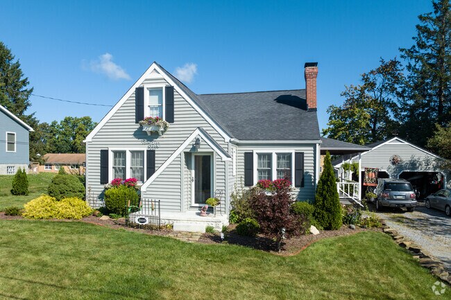 Many Hopewell Township residents pay extraordinary attention to their curb appeal.