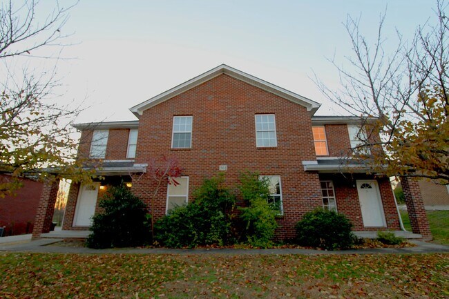 561 Hampton Way unit 1, Richmond, KY 40475 - photo 2