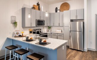 402 Truesdell Ave, La Porte, IN 46350