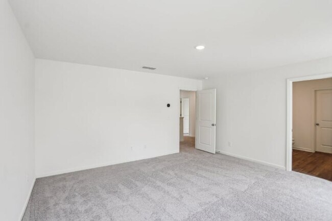 700 Pine Cone Ln, Lexington, NC 27292 - photo 6