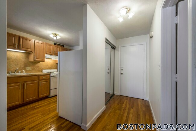 1799 Centre St unit 37, West Roxbury, MA 02132 - photo 2
