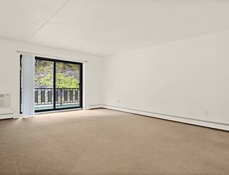 80 N Warren St Unit 36, Woburn, MA 01801