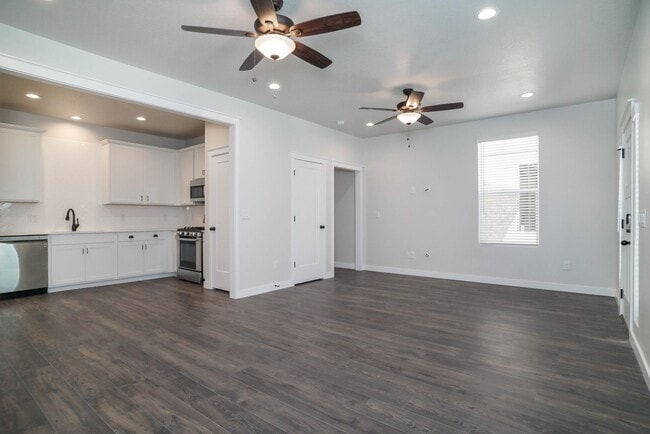 1839 1150 St N unit 36461904, Layton, UT 84041 - photo 7