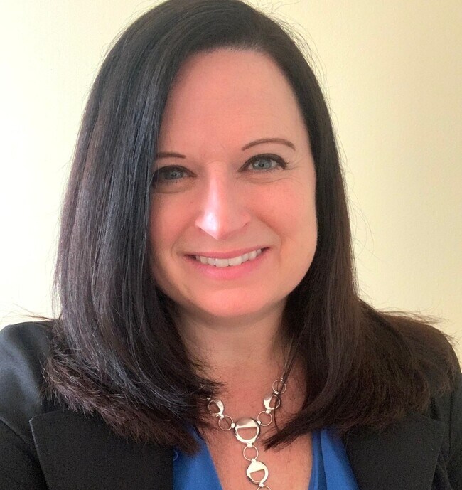 Beth Manzella