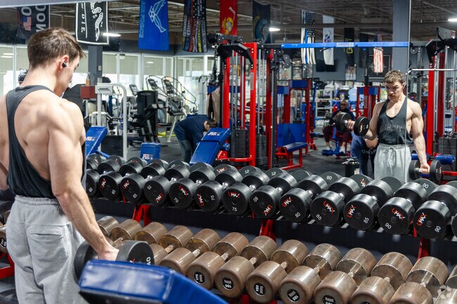 Performance Strength & Fitness in Yardville caters to serious fitness enthusiasts.