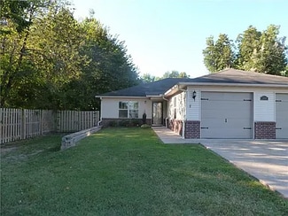 1118 E Harvard St, Siloam Springs, AR 72761
