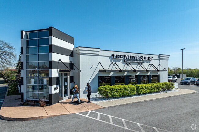 Residents of Downtown Orland Park flock to The White Sheep for fresh brunch selections.