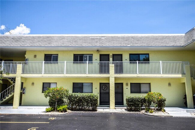 6706 Sarasea Cir unit ID1364701P, Sarasota, FL 34242 - photo 2