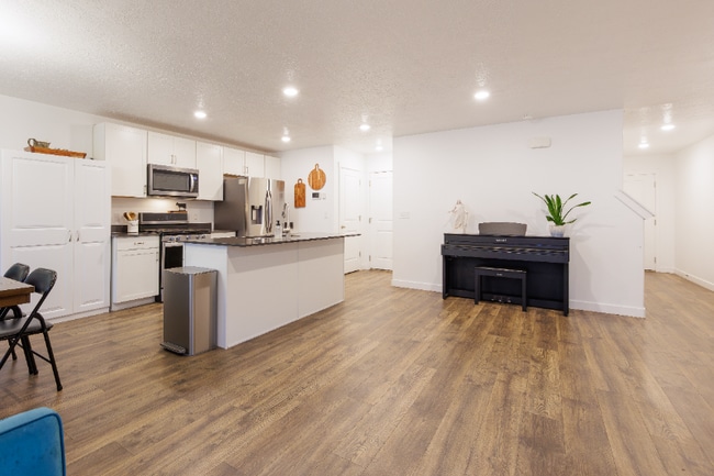 1859 S 410 W, Payson, UT 84651 - photo 4