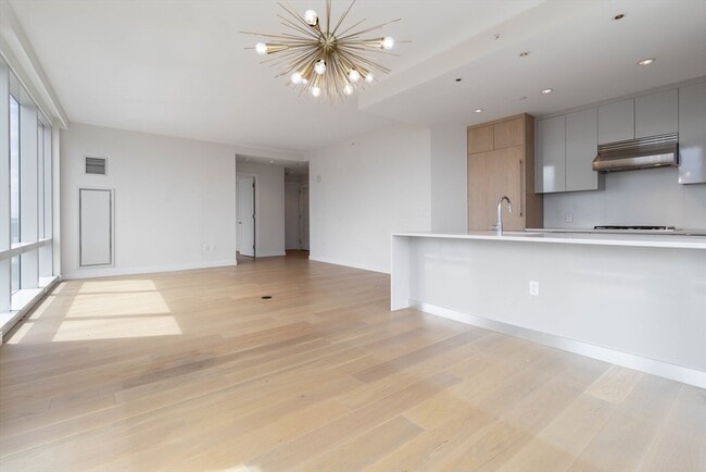 201 Brookline Ave unit J20, Boston, MA 02215 - photo 3