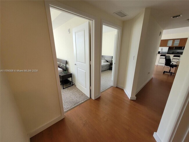 601 NE 23rd St unit 905, Miami, FL 33137 - photo 7