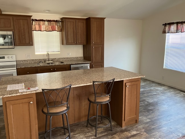 70 Montecito Dr, Pahrump, NV 89048 - photo 2