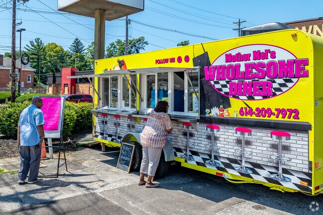 For a quick bite the residents of Cumberland Ridge can stop by Mother Mel's Wholesome Diner.