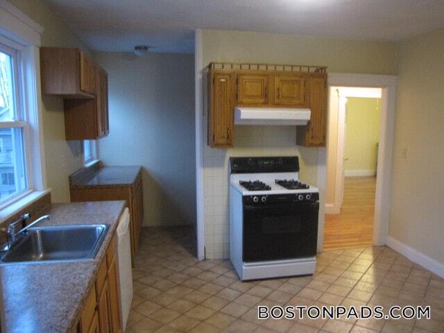 29 Charles St unit 2, Hyde Park, MA 02136 - photo 1