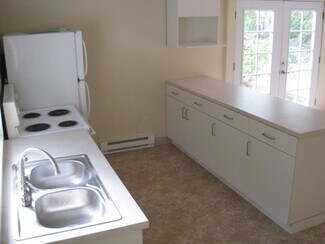 9120 SW Capitol Hwy, Portland, OR 97219