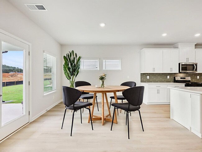 4427 Brick Tunnel St, Powder Springs, GA 30127 - photo 4