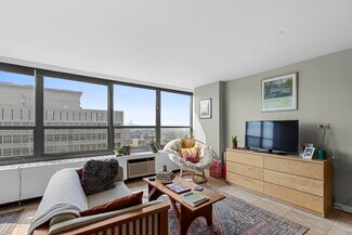 3550 N Lake Shore Dr Unit 2725, Chicago, IL 60657