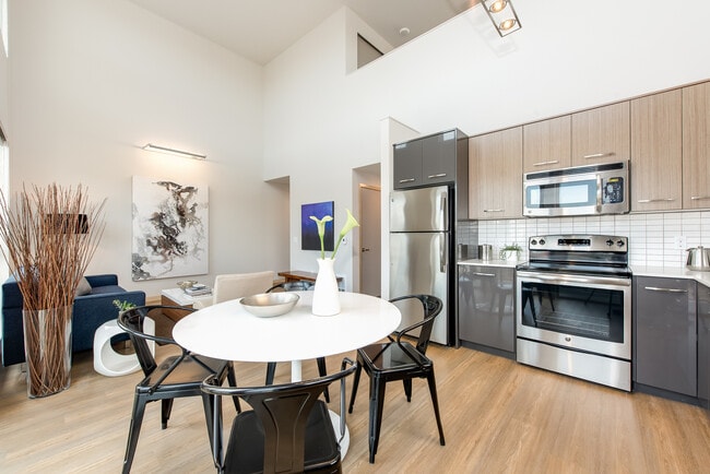 Zephyr Apartments: Elevated Living in the Heart of Capitol Hill, Seattle, WA 98102 - photo 5