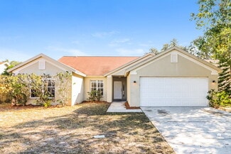 1546 River Oaks Dr, Tarpon Springs, FL 34689