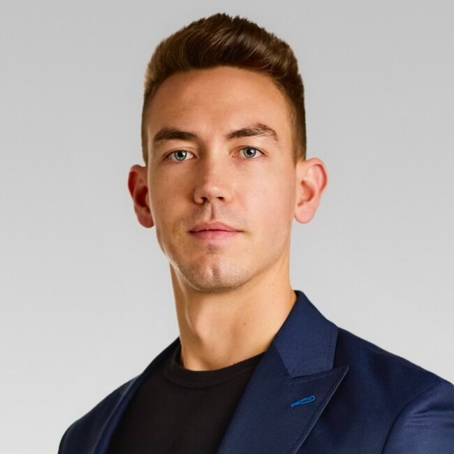 Agent Photo