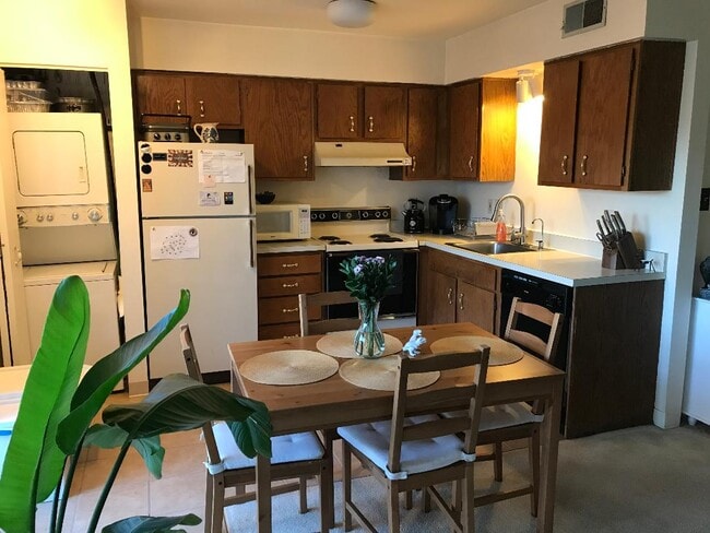 Kitchen/dining