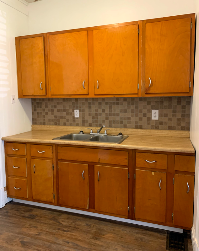 41 N 4th St, Martins Ferry, OH 43935