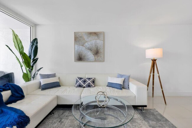 The Grand unit ID1054079P, Miami, FL 33132 - photo 2