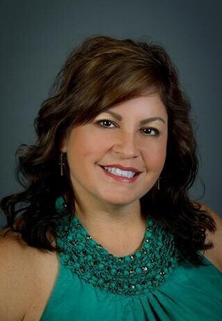 Annette Nelson