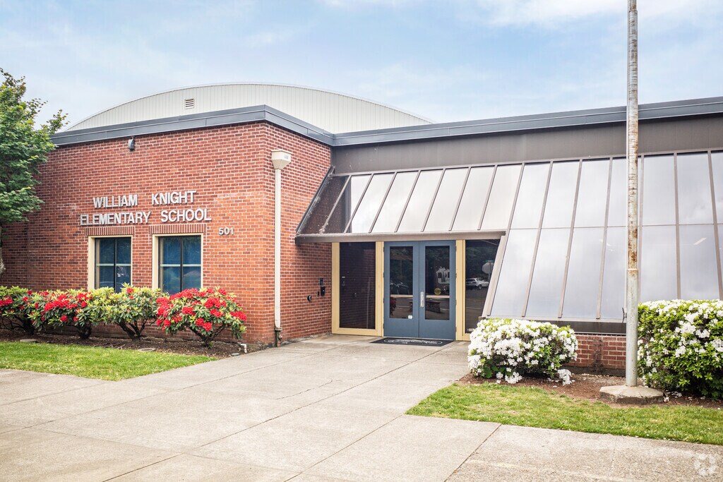 William Knight Elementary School is a Public Elementary School in Canby, Canby OR.