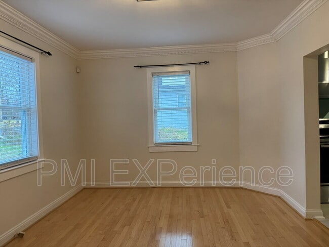 8203 Comet Dr, Fort Washington, MD 20744 - photo 5