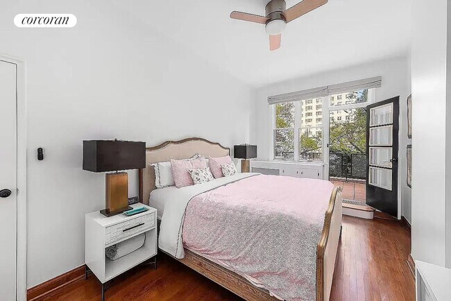 159 W 13th St, New York, NY 10011 - photo 2