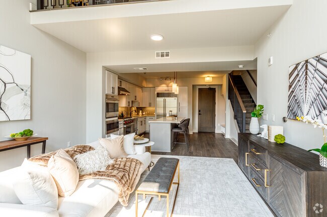 2BR, 2BA - TH-1